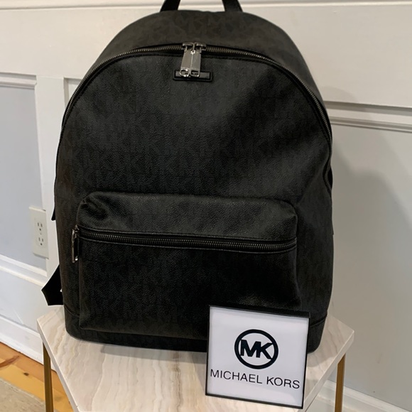 Michael Kors Large Jet Set Signature Travel Backpack EUC - Picture 3 of 17